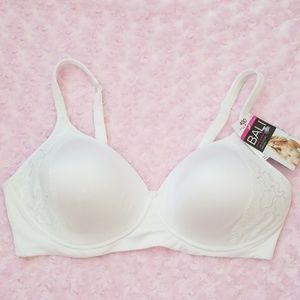 NWT Wirefree Backsmoothing